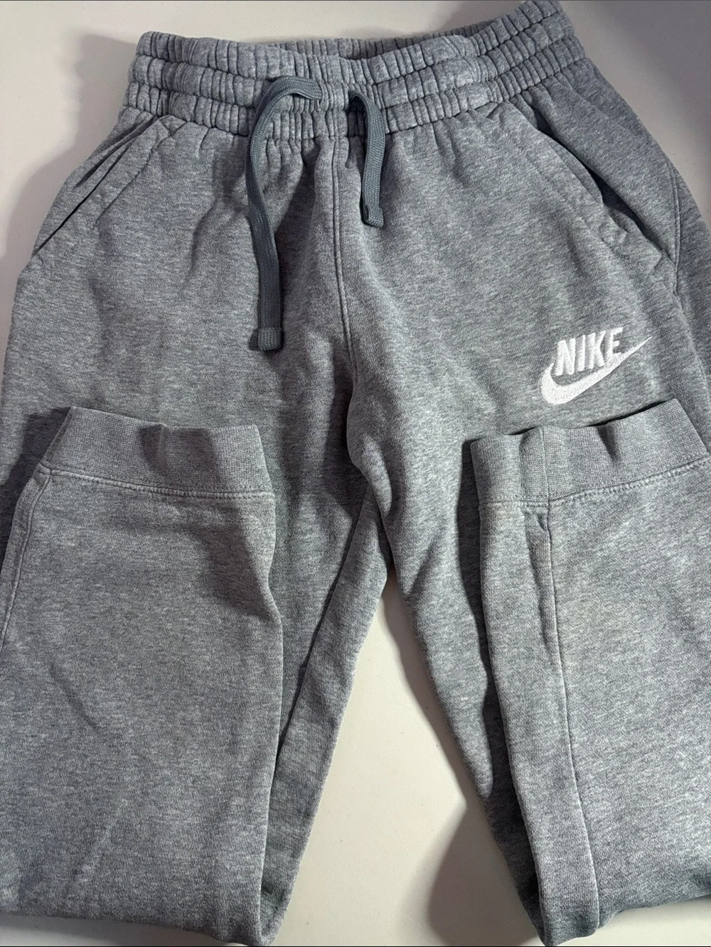 Nike Kids (M) Gray Heather Jogger Sweatpants